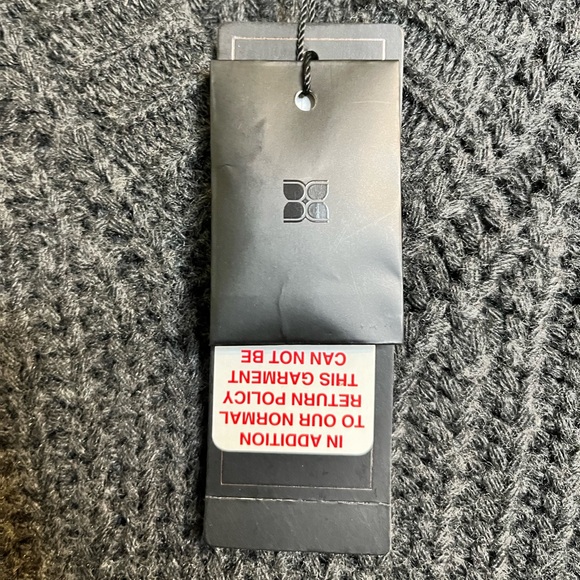 BCBG MAXAZRIA | NWT Simonette V Neck Sweater Size Small - Picture 6 of 8